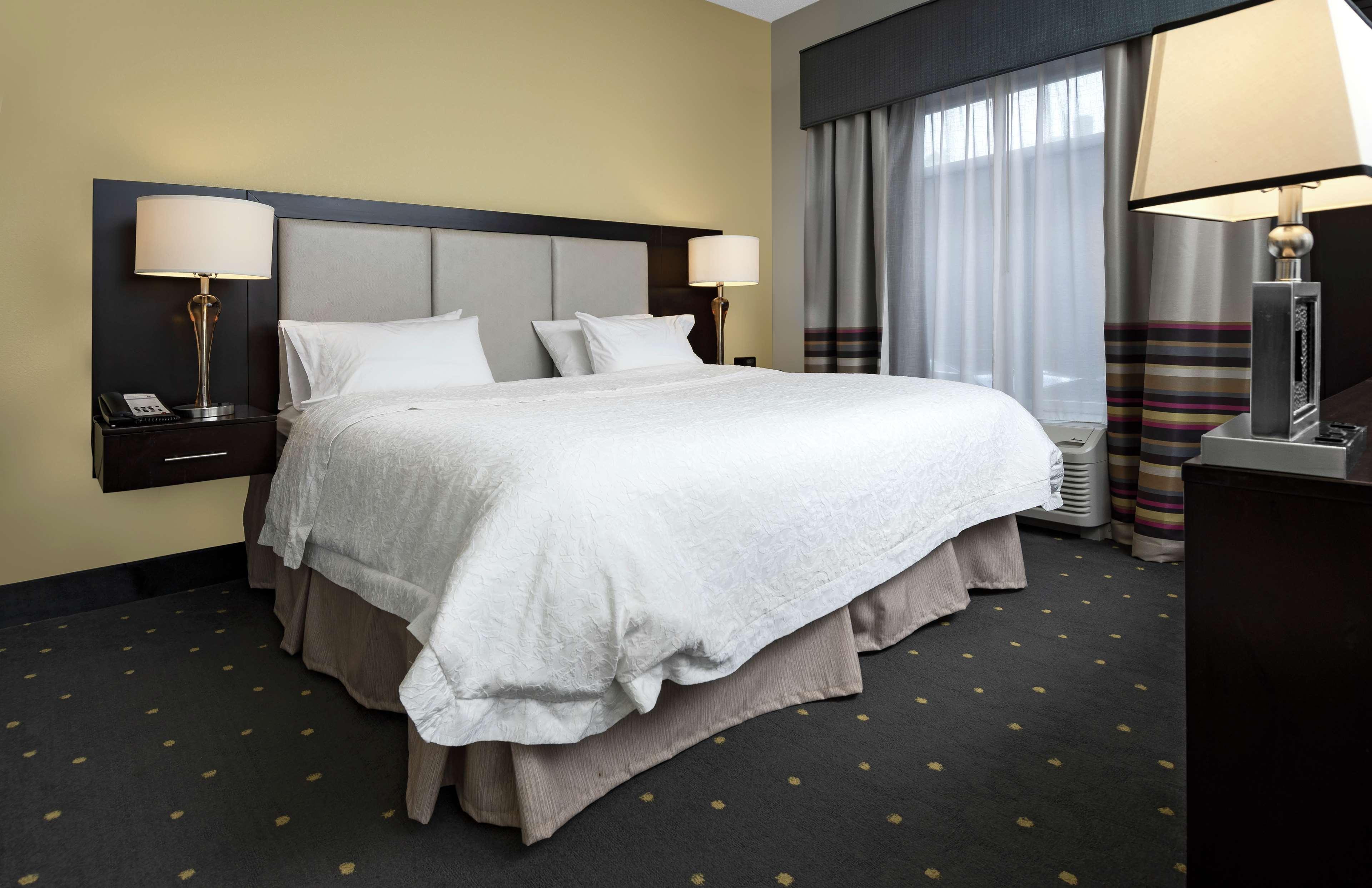 Hampton Inn & Suites - Raleigh Downtown Zewnętrze zdjęcie