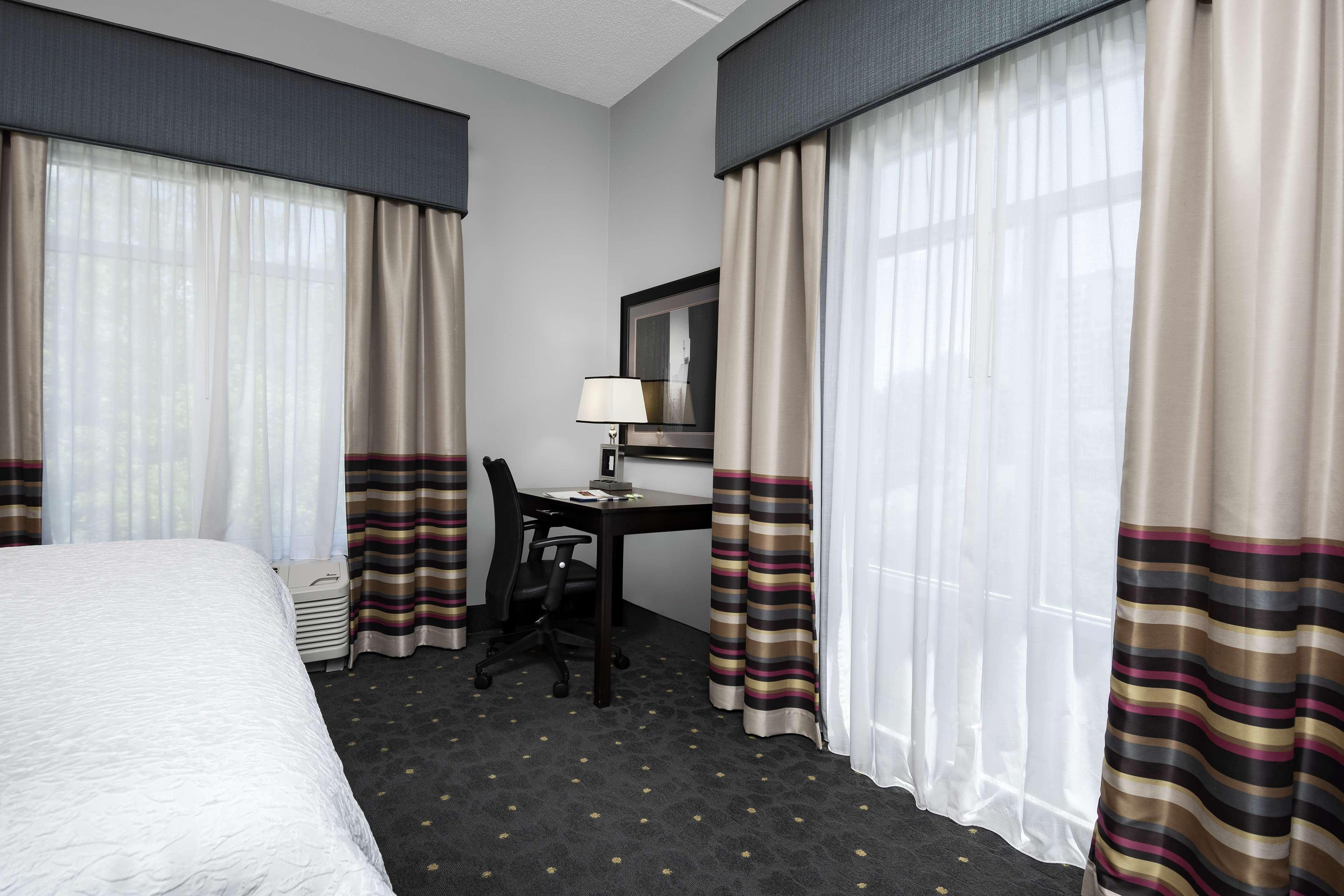 Hampton Inn & Suites - Raleigh Downtown Zewnętrze zdjęcie