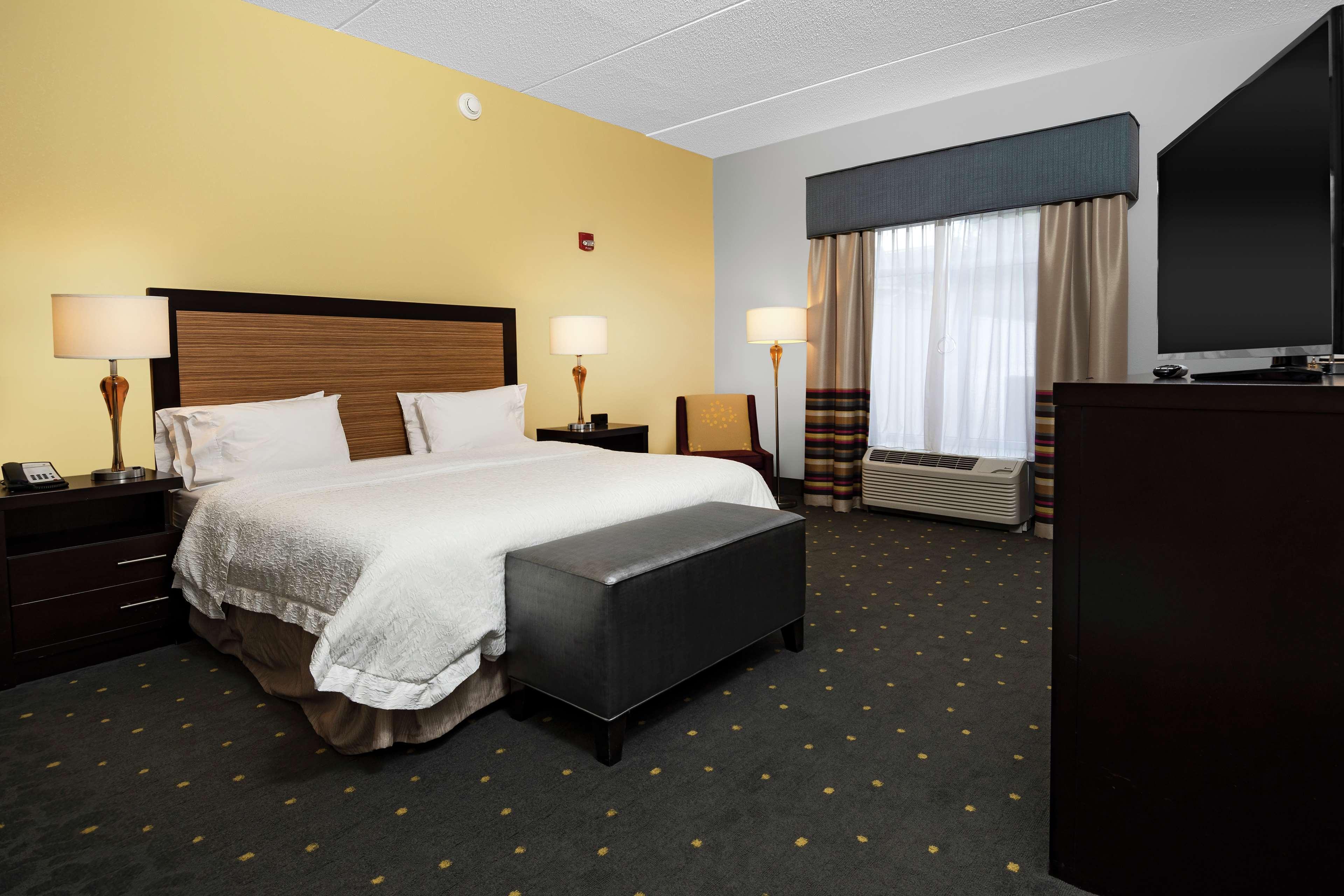 Hampton Inn & Suites - Raleigh Downtown Zewnętrze zdjęcie