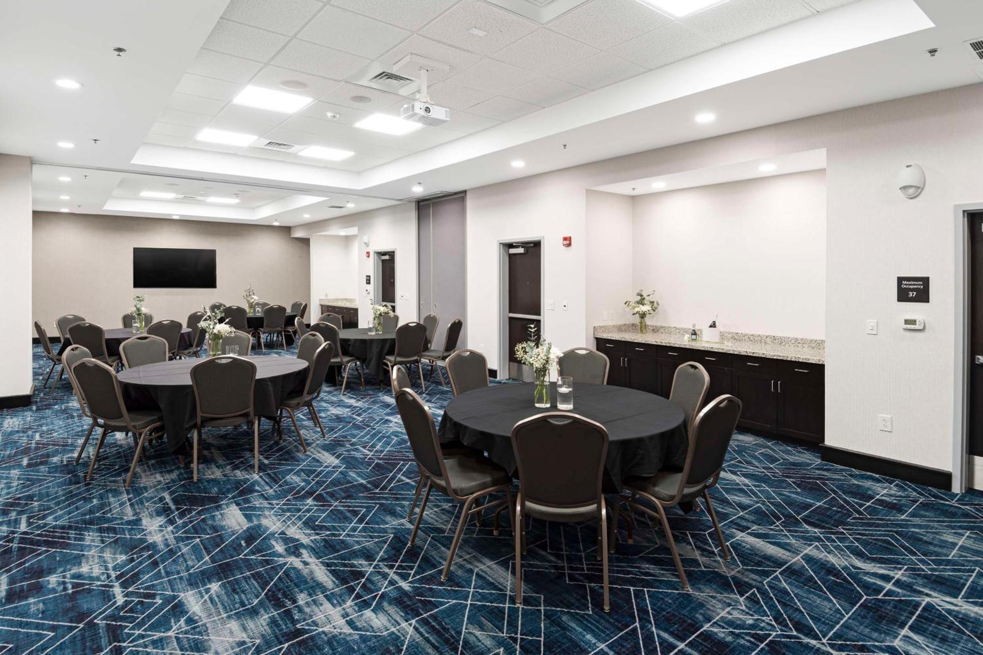 Hampton Inn & Suites - Raleigh Downtown Zewnętrze zdjęcie