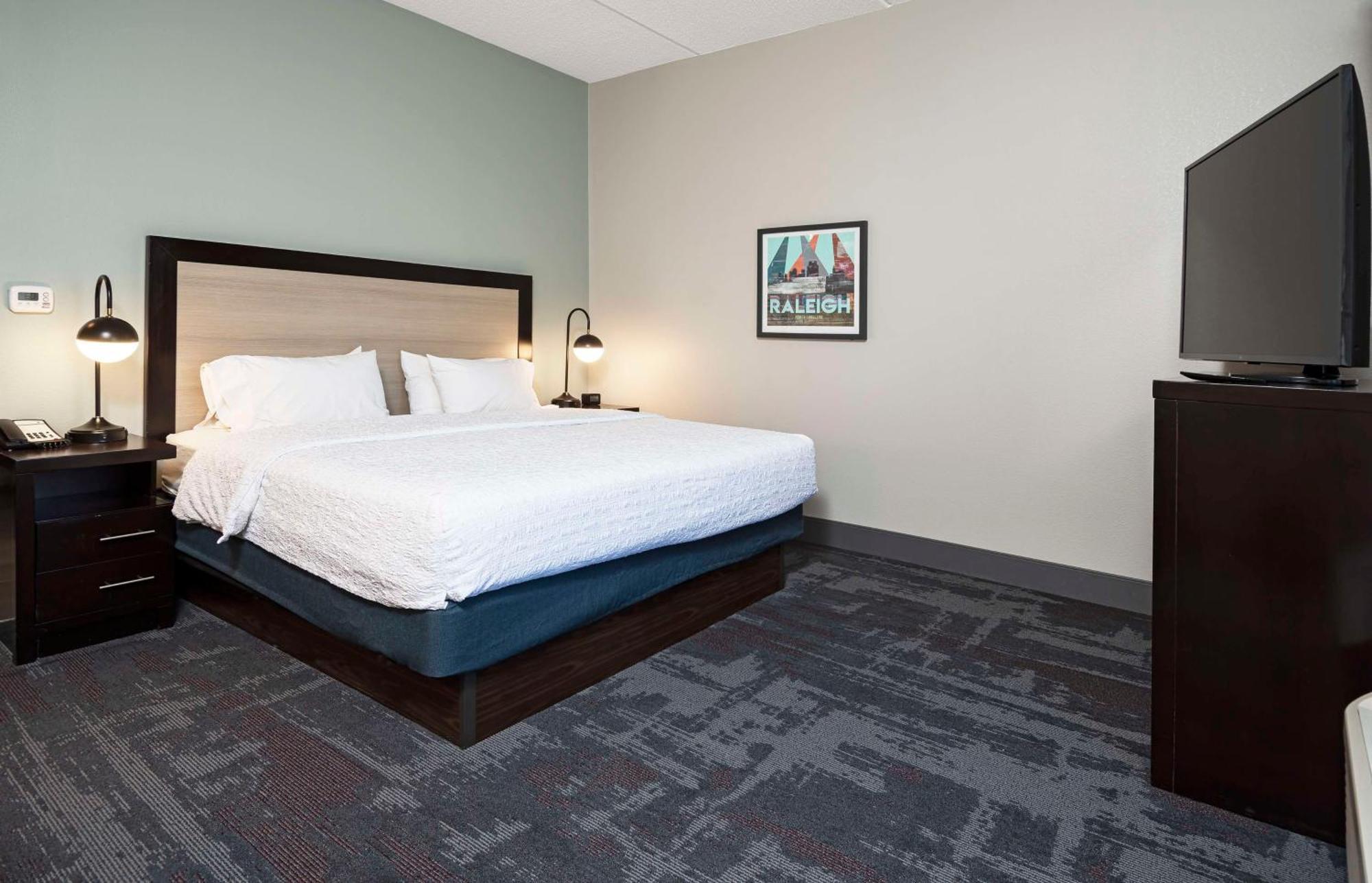 Hampton Inn & Suites - Raleigh Downtown Zewnętrze zdjęcie