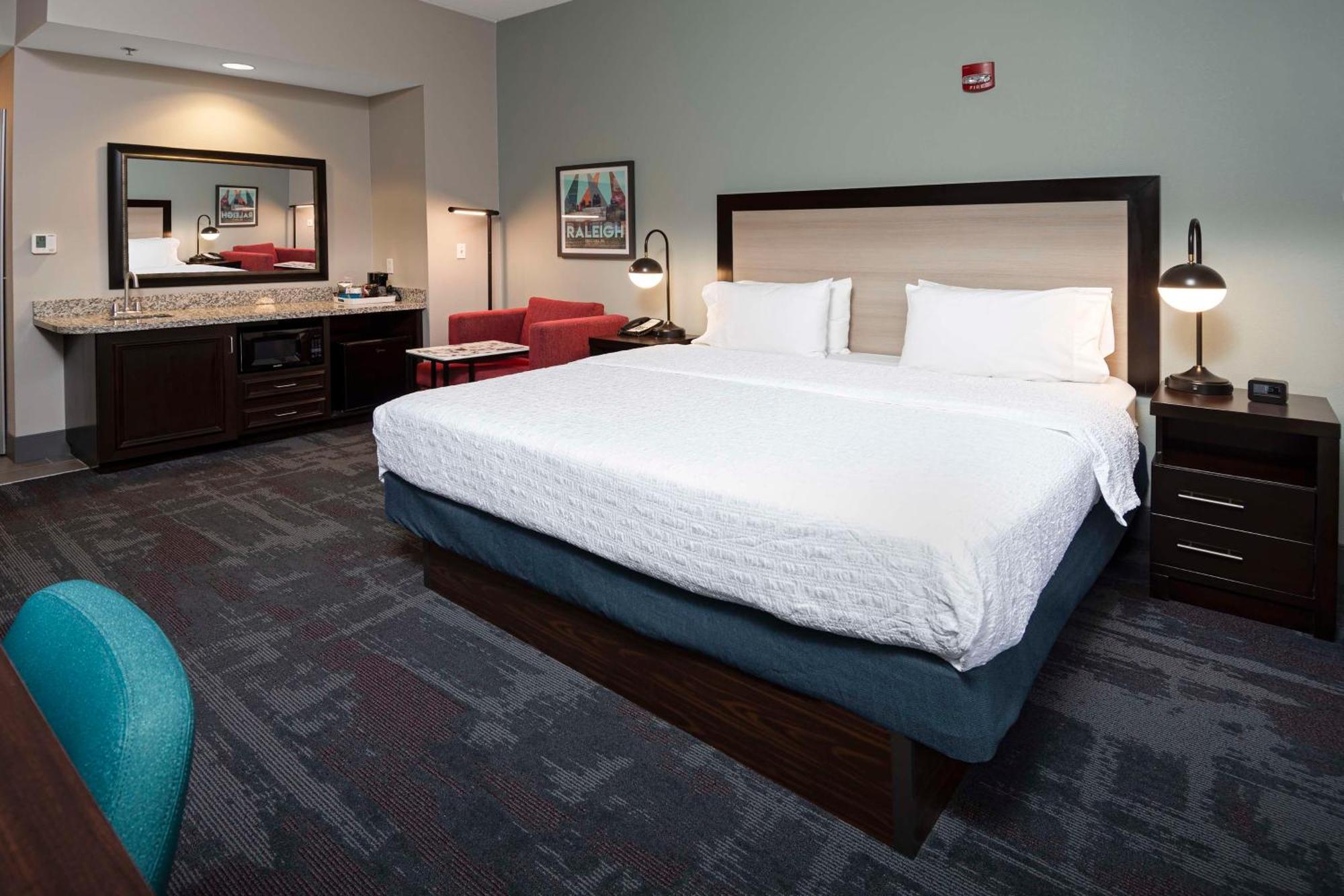 Hampton Inn & Suites - Raleigh Downtown Zewnętrze zdjęcie