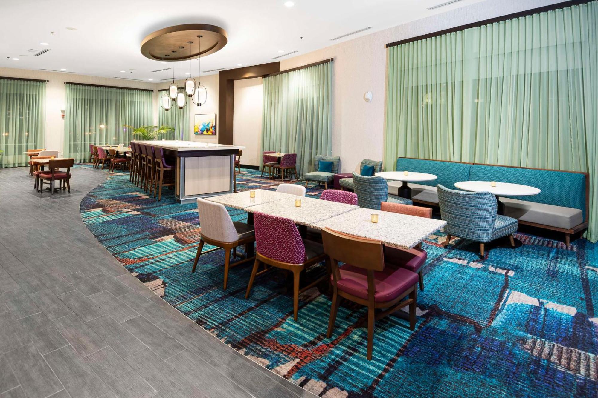 Hampton Inn & Suites - Raleigh Downtown Zewnętrze zdjęcie